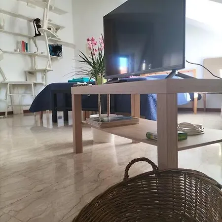 La Casa Di Marta - Ampia Ed Accogliente Mansarda In Piazza Statuto Turín